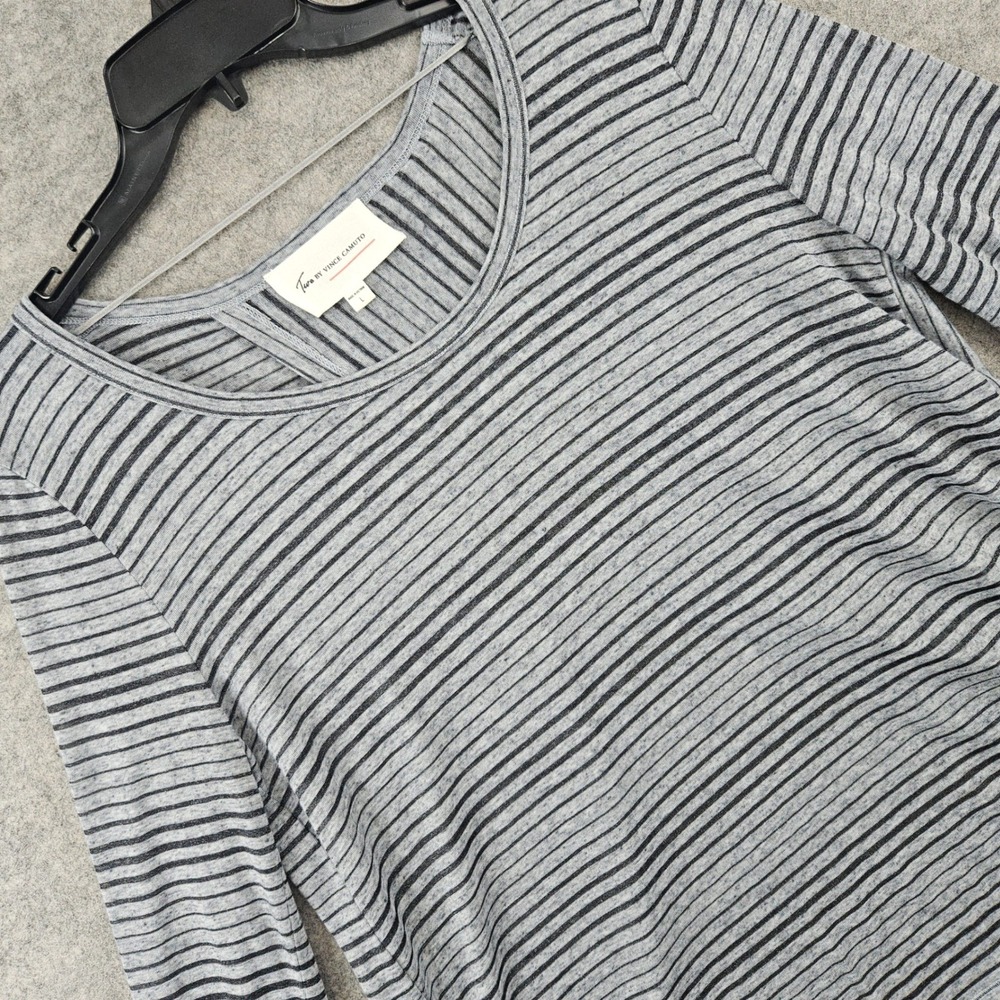 Two by Vince Camuto Top Womens Large Gray Striped Long Sleeve Split Back Knit